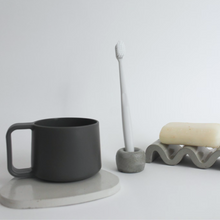 Load image into Gallery viewer, Round Single Toothbrush Holder