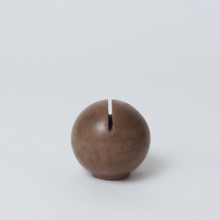 Load image into Gallery viewer, Round Card Holder