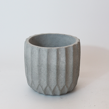 Load image into Gallery viewer, Fluted Textured Planter