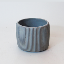 Load image into Gallery viewer, Ribbed Round Planter