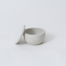 Load image into Gallery viewer, Small Pot with Lid