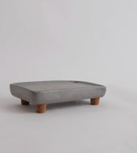 Load image into Gallery viewer, Concrete Soap Stand