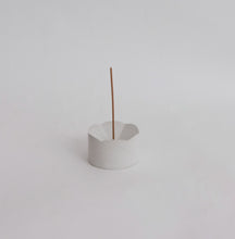 Load image into Gallery viewer, Flower Petal Incense Holder