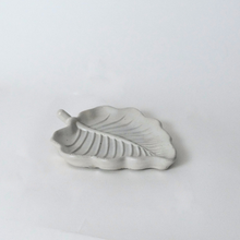 Load image into Gallery viewer, Leaf Tray