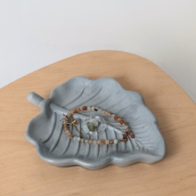 Load image into Gallery viewer, Leaf Tray