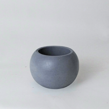 Load image into Gallery viewer, Sphere Vessel Planter