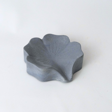 Load image into Gallery viewer, Flower Petal Soap Dish / Spoon Rest