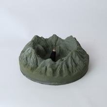 Load image into Gallery viewer, Mountain Ash Tray
