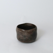 Load image into Gallery viewer, Wabi Vessel Planter