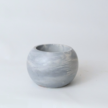 Load image into Gallery viewer, Sphere Vessel Planter
