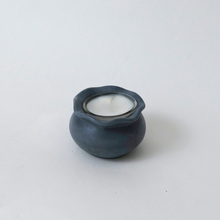 Load image into Gallery viewer, Wavy Pot / Planter
