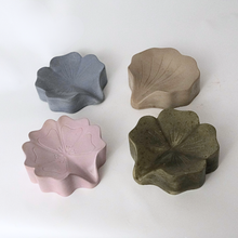Load image into Gallery viewer, Flower Petal Soap Dish / Spoon Rest
