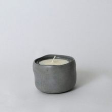 Load image into Gallery viewer, Wabi Vessel Planter
