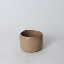 Load image into Gallery viewer, Wabi Vessel Planter
